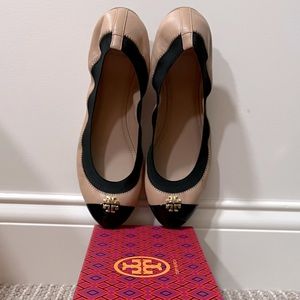 Tory Burch Tory Beige / Black Jolie Ballet Flats Size 10.5